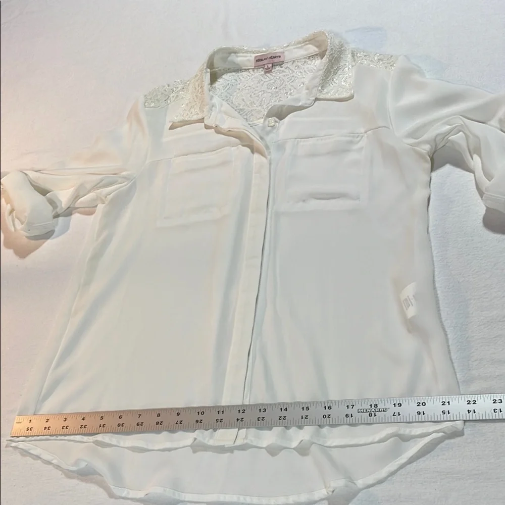 White 3/4 Sleeve Notched Collar Lace Women's Blouse  Sequins & Hearts - Picture 12 of 15